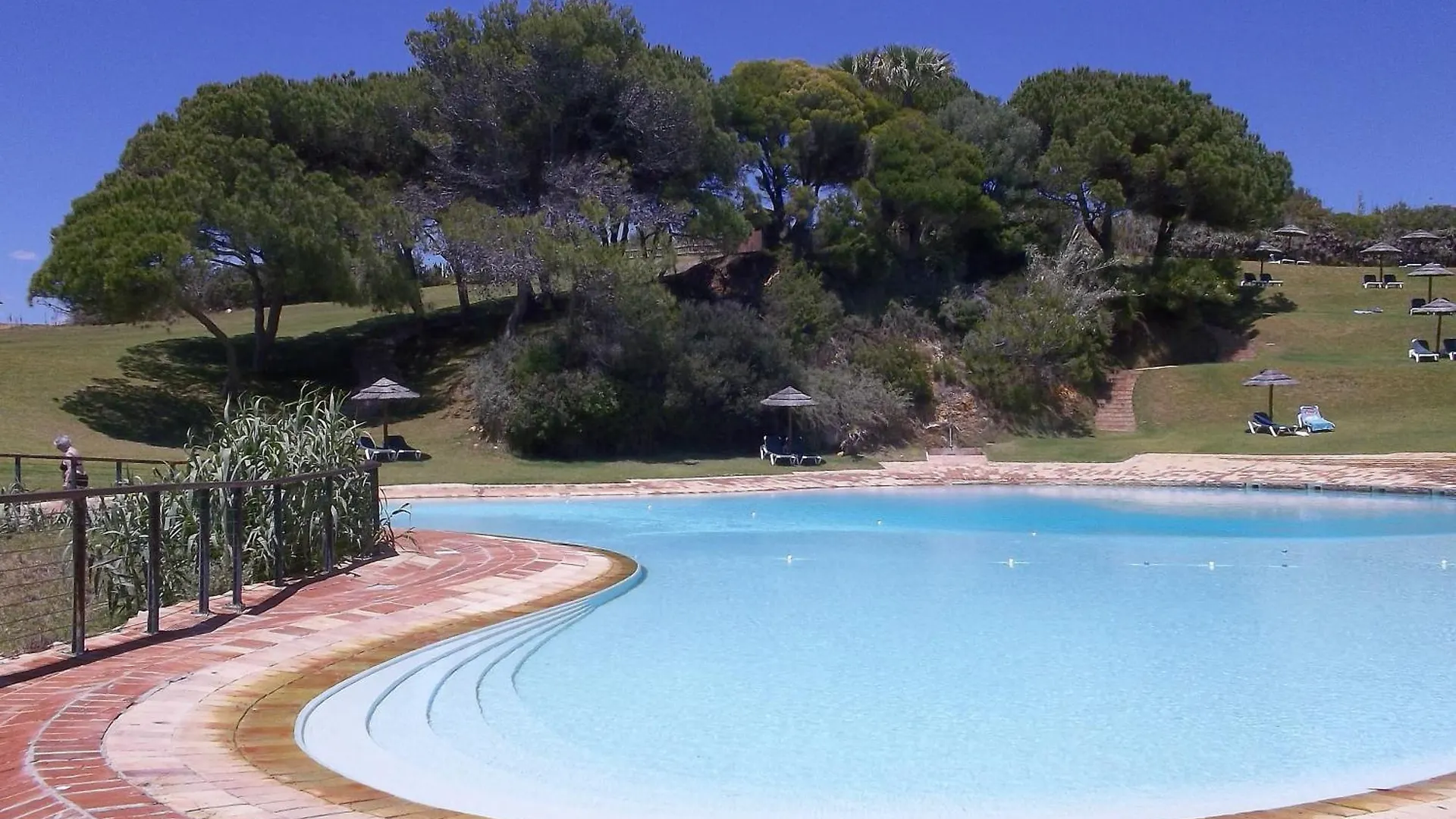Apartment With Private Terrace Overlooking The Sea Alvor 0*,  Portugalia